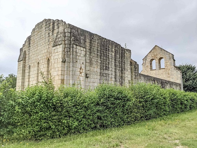 Ruines de la chapelle de Villemartin - Mouliets-et-Villemartin