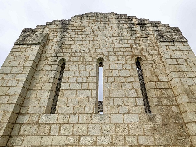 Ruines de la chapelle de Villemartin - Mouliets-et-Villemartin