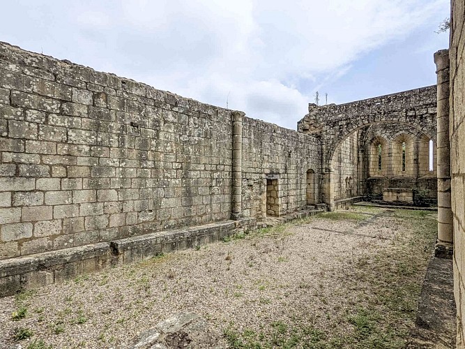 Ruines de la chapelle de Villemartin - Mouliets-et-Villemartin