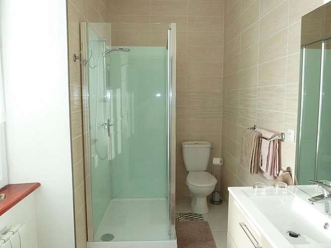salle-de-bain-cookies-Maison de la Fontaine (TIS)