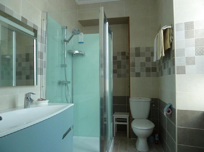 salle-de-bain-nougat-3 - Maison de la Fontaine (TIS)