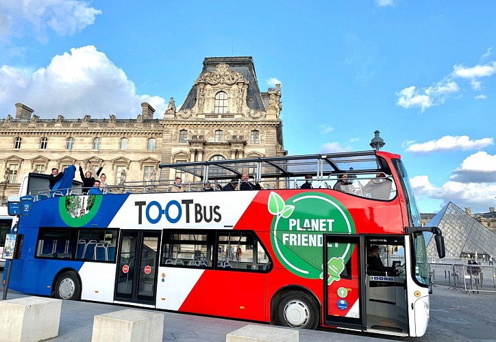 Discover Paris on a Hop-On-Hop-Off panoramic bus Tour – 1, 2 or 3-day bus pass