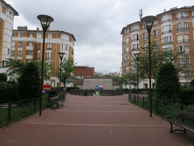 Le square Saint-Louis