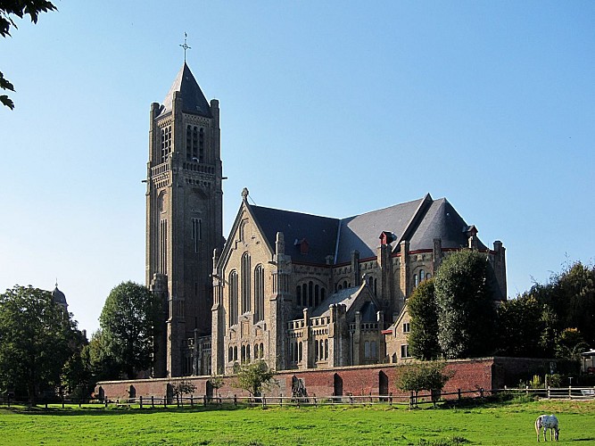 Église Saints-Pierre-et-Paul à Warneton