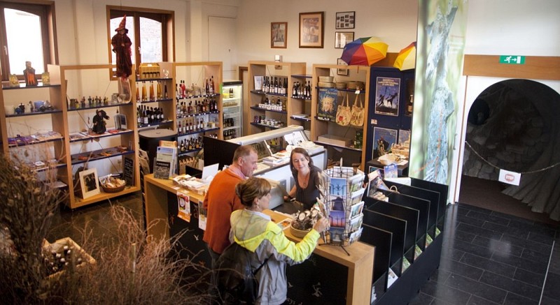 Boutique de la Maison du Pays des Collines 1