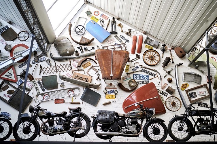Musée de l'Auto, collection Mahymobiles