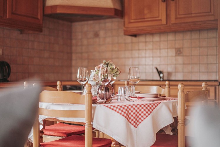 Salle à manger à Lo'rée des prés à Sivry