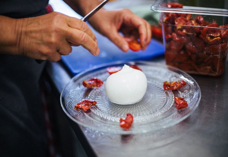 Mozzarella met tomaten - Le Mistral in Philippeville