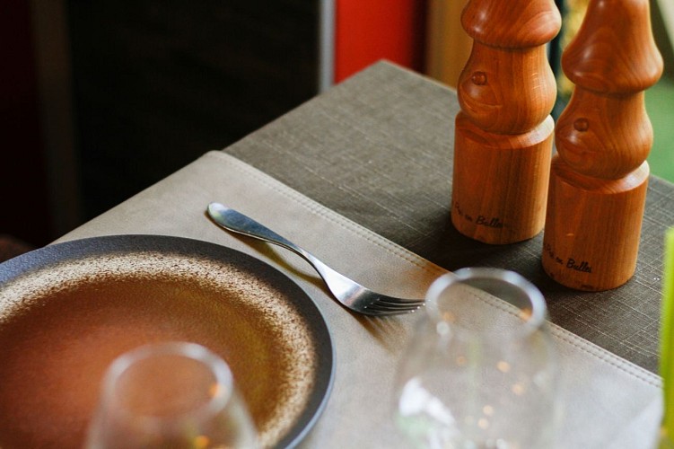 Table at Pré en Bulles' restaurant in Merbes-le-Château