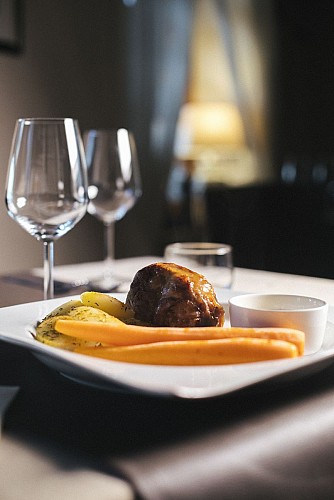 Gerecht Geserveerd in het restaurant La Bonne Auberge in Viroinval