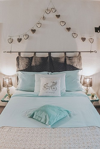 Bedroom at Escapade au Walestru in Froidchapelle