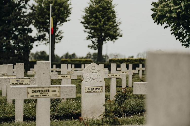 Militärfriedhof von Collarmont in Anderlues