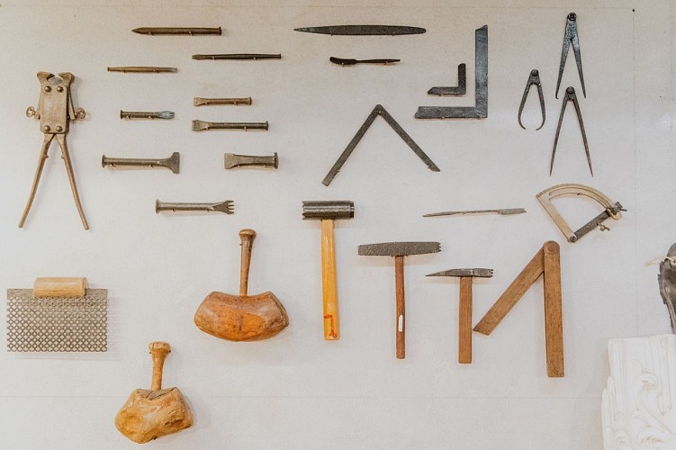 Outils au Musée du Marbre - MAGMA à Sivry-Rance