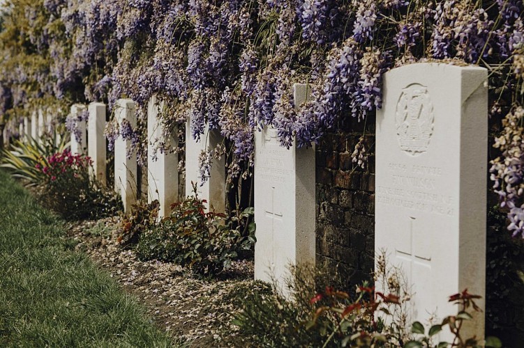Erquelinnes' military cemetery