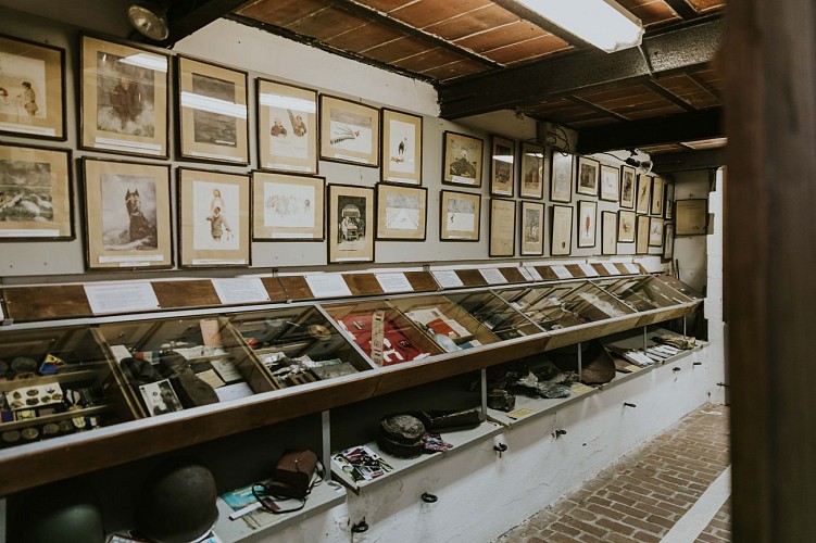 Museum 40-44 Leutnant Cook in Momignies