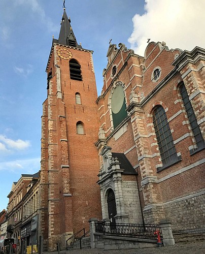 Saint-nicolas_visitMons__(1)