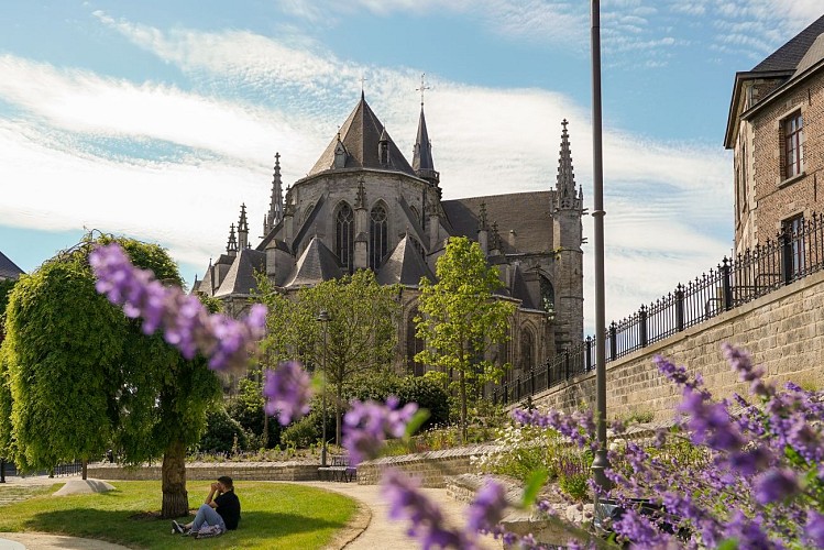 Collégiale Sainte-Waudru