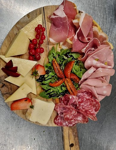 486571149_1148187877103782_8239436664662256802_n