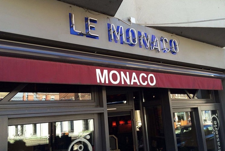 Le Monaco Café restaurant à Dinant
