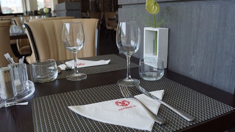 36310032_390532851454384_4211364597942190080_n