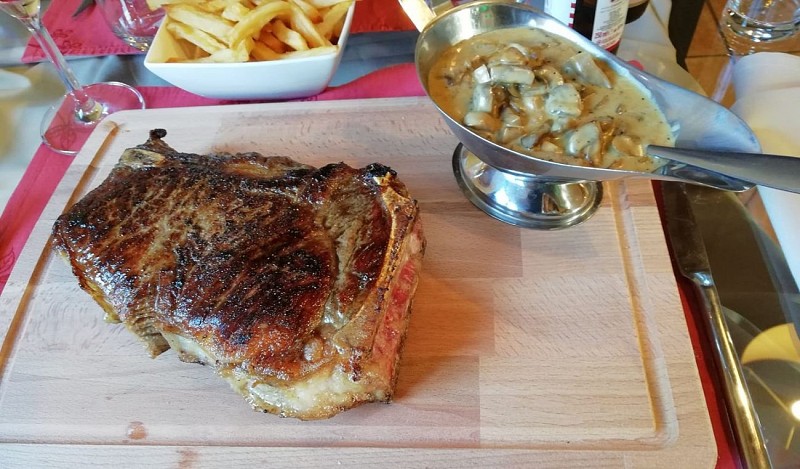 La-planche-des-saveurs-restaurant-anseremme-17