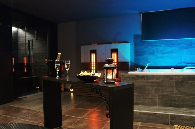 8CFF406B-6328-446C-AD14-2166EAEDBF68