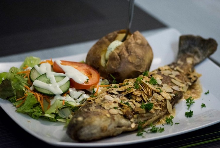 L-o-12-restaurant-hermeton-sur-meuse-3