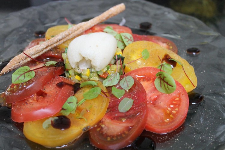 18238655_1830107780582456_8201440256224488080_o