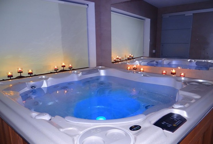 Puits-charmant-schaltin-jacuzzi1