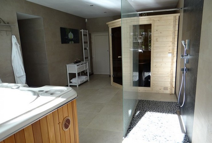 Puits-charmant-schaltin-jacuzzi