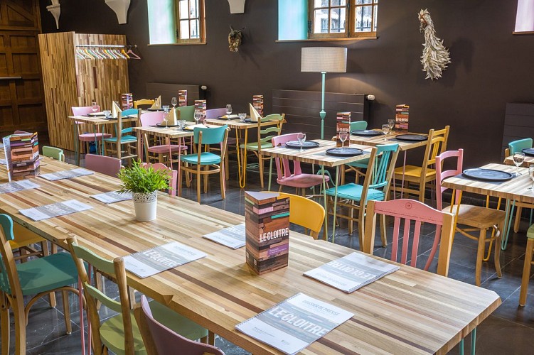 Restaurant Le Cloître- Musée vie wallonne - Liège - tables