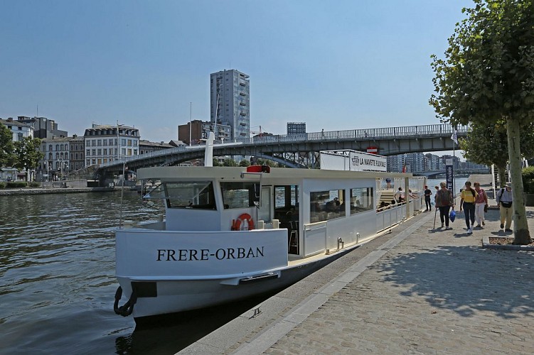 Liège - Navette Fluviale Frère Orban à quai