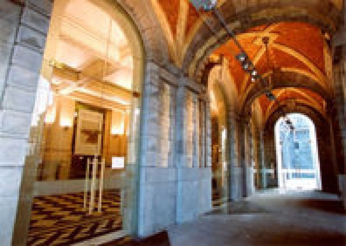 Orchestre philharmonique - Liège - Porche d'entrée