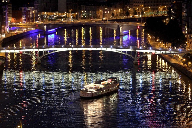 Meuse Bateau au Pays de Liège © provincedeliege_presse&amp;multimedia M.Krakowski