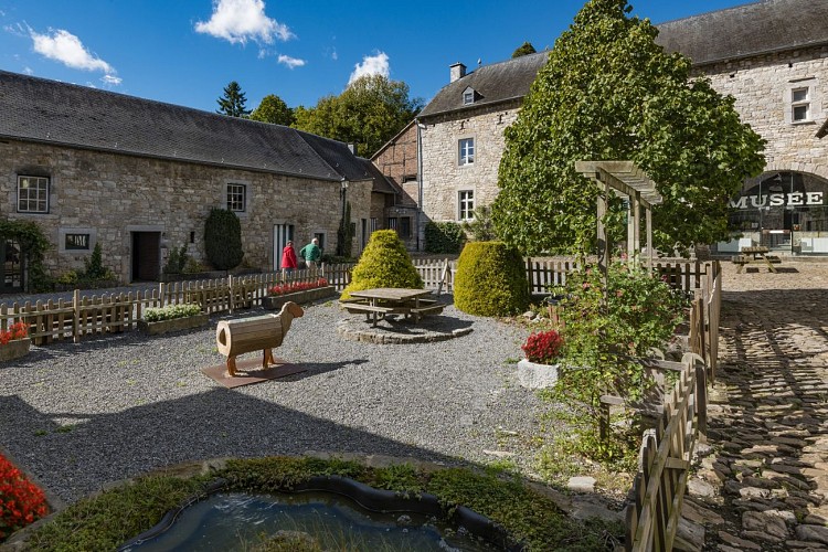 Musée du château fort de Logne - Ferme de la Bouverie - Copyright FTPL JM LEONARD