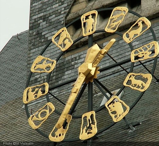 Eglise de Vielsalm - Cadran - Horloge.jpg