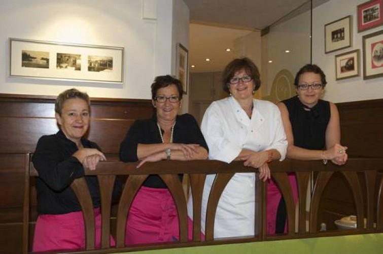 Restaurant bruels 17 01 59891db4be