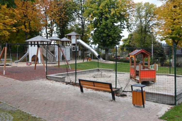 17.09.26.bu.spielplatz.4333