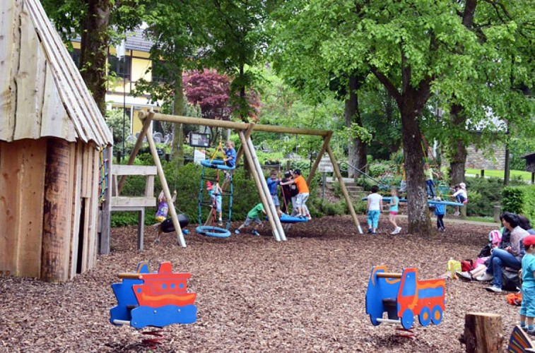 Spielplatz butgenbach 03 lothar klinges