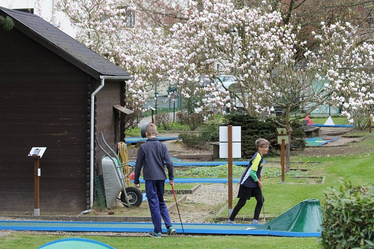Malmedy minigolf 04 c ostbelgien.eu