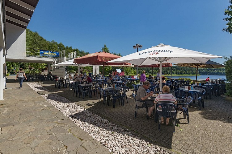 Lac eupen terrasse 01 © FTPL JM Léonard