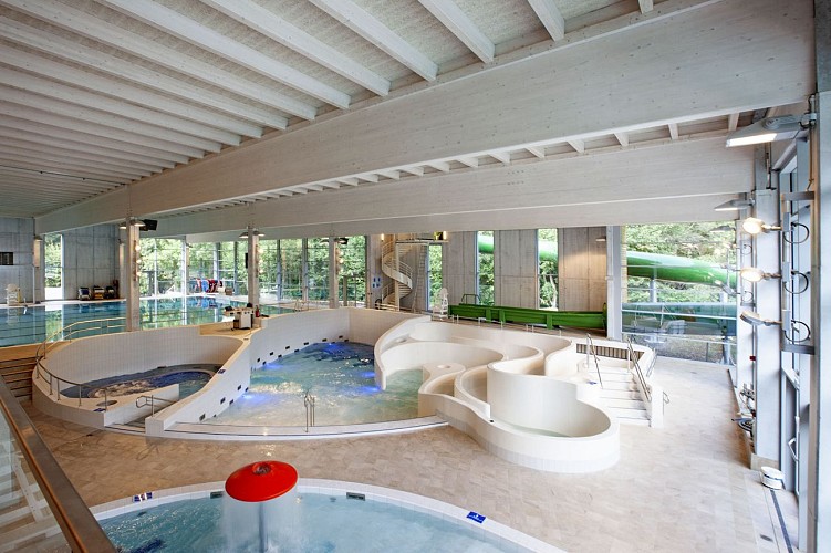 Lago Eupen Wetzlarbad - piscine à bulles intérieure