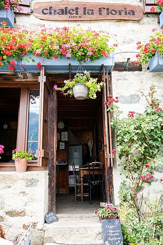 Floria-Berghütte (1350 m)