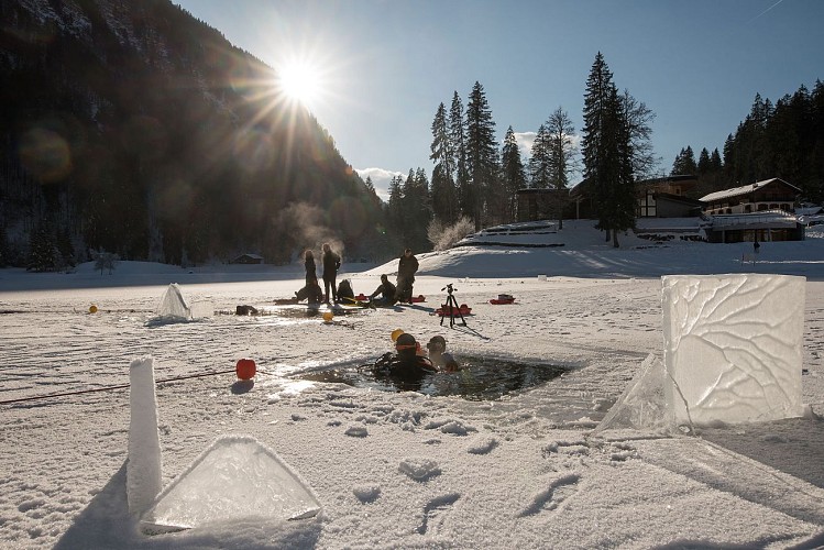 Plongée sous glace au lac de Montriond