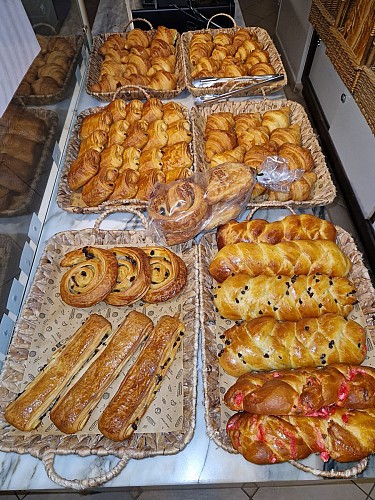 486114652_671431445394177_3577554035892933018_n