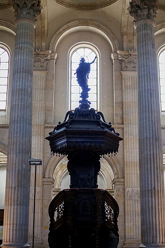 BASILIQUE NOTRE-DAME DE BOULOGNE