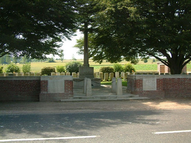 FILLIEVRES BRITISH CEMETERY