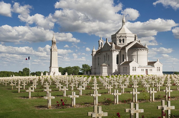 NATIONAL NECROPOLIS  OF NOTRE-DAME-DE-LORETTE