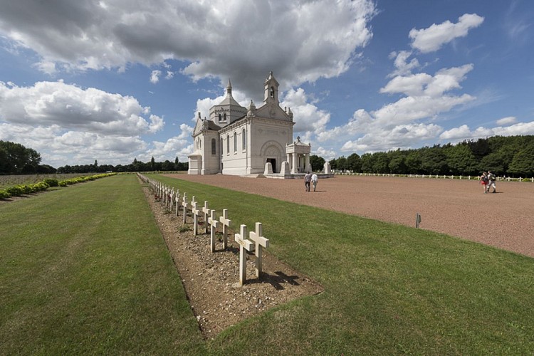 NATIONAL NECROPOLIS  OF NOTRE-DAME-DE-LORETTE