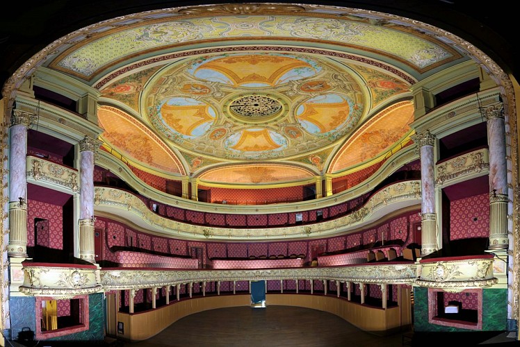 THEATRE A L'ITALIENNE